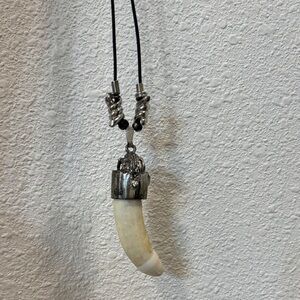 Silver and Cream Alligator 🐊 Tooth Pendant Necklace